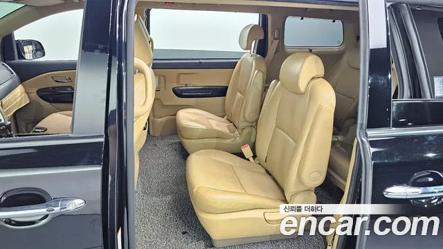 2017 Kia All New Carnival 9-seater Prestige Sold VIN KNAMC81ABHS343398 – photo 17