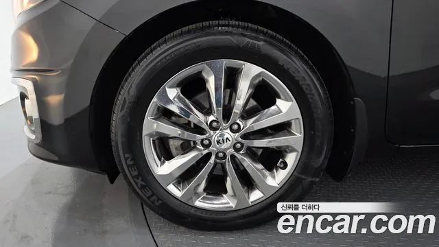 2018 Kia All New Carnival 9-seater Prestige VIN KNAMC81ABJS361852