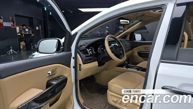 2018 Kia All New Carnival 9-seater Prestige Sold VIN KNAMC81ABJS387709 – side profile