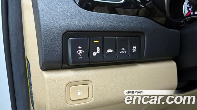 2018 Kia All New Carnival 9-seater Prestige Sold VIN KNAMC81ABJS387709 – photo 12