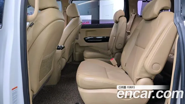 2018 Kia All New Carnival 9-seater Prestige Sold VIN KNAMC81ABJS387709 – photo 13
