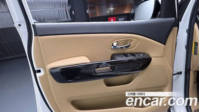 2018 Kia All New Carnival 9-seater Prestige Sold VIN KNAMC81ABJS387709 – photo 14