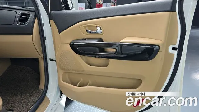 2018 Kia All New Carnival 9-seater Prestige Sold VIN KNAMC81ABJS387709 – photo 24