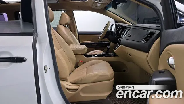 2018 Kia All New Carnival 9-seater Prestige Sold VIN KNAMC81ABJS387709 – photo 32