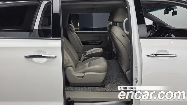 2018 Kia All New Carnival 9-seater Prestige Sold VIN KNAMC81ABJS396208 – photo 18