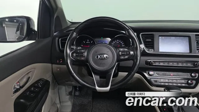 2018 Kia All New Carnival 7-seater Limousine Sold VIN KNAMC81ABJS418440 – rear exterior