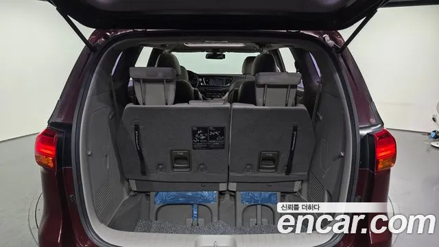 2018 Kia All New Carnival 7-seater Limousine Sold VIN KNAMC81ABJS418440 – interior seats