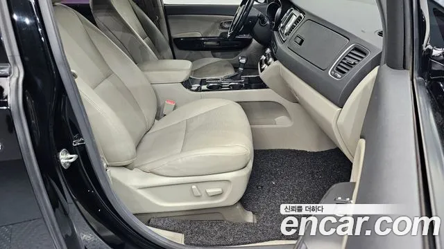 2019 Kia The New Carnival 9-Seater Prstige Sold VIN KNAMC81ABKS447243 – rear exterior