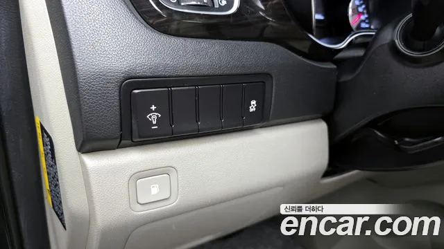 2019 Kia The New Carnival 9-Seater Prstige Sold VIN KNAMC81ABKS465068 – side profile