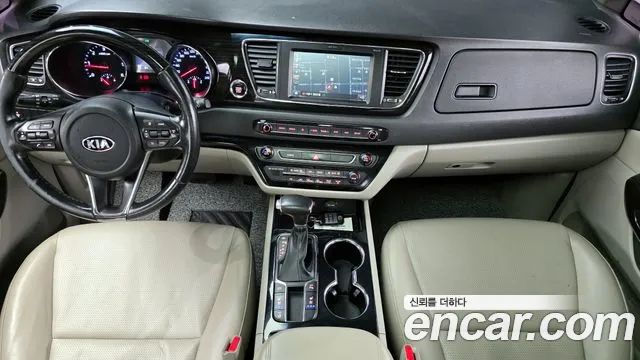 2019 Kia The New Carnival 9-Seater Prstige Sold VIN KNAMC81ABKS465068 – exterior detail