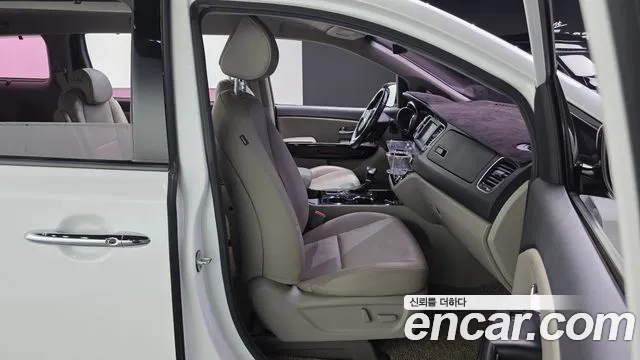 2019 Kia The New Carnival 9-Seater Prstige Sold VIN KNAMC81ABKS474254 – photo 13