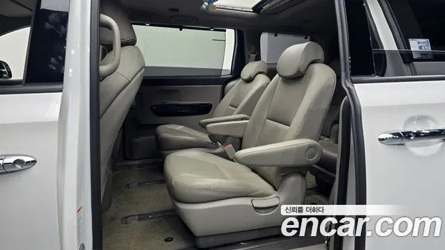 2019 Kia The New Carnival 9-Seater Prstige Sold VIN KNAMC81ABKS481142 – photo 11