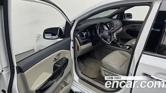 2019 Kia The New Carnival 9-Seater Prstige Sold VIN KNAMC81ABKS481142 – photo 19