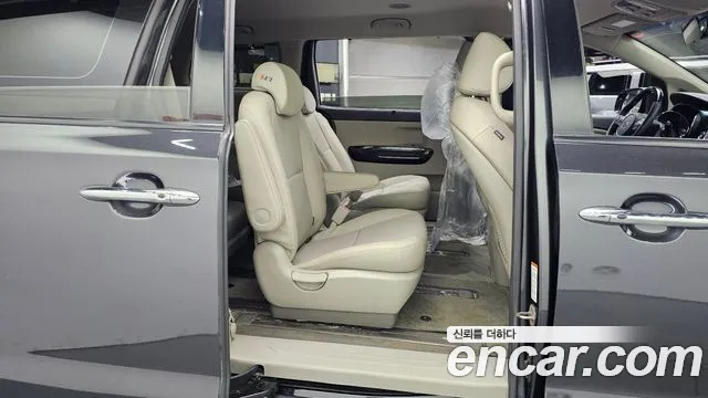 2019 Kia The New Carnival 9-Seater Prstige Sold VIN KNAMC81ABKS495872 – photo 14
