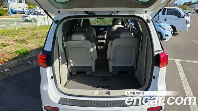 2019 Kia The New Carnival 9-Seater Prstige Sold VIN KNAMC81ABKS505665 – front exterior