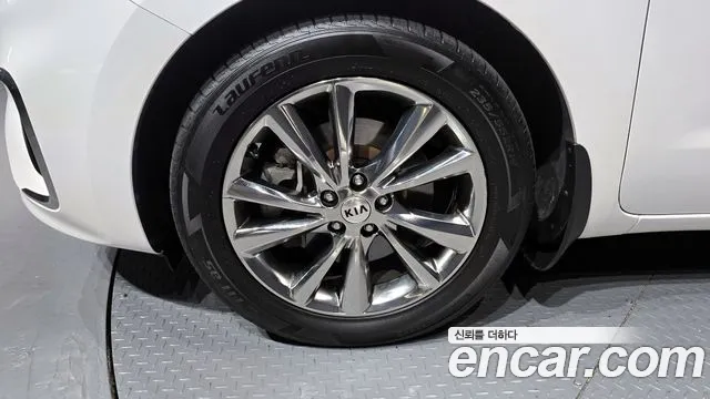 2019 Kia The New Carnival 9-Seater Prstige Sold VIN KNAMC81ABKS512960 – photo 14 2019 Kia The New Carnival 9-Seater Prstige Sold VIN KNAMC81ABKS512960 – photo 14