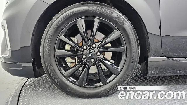 2019 Kia The New Carnival 9-Seater Prstige Sold VIN KNAMC81ABKS521898 – side profile
