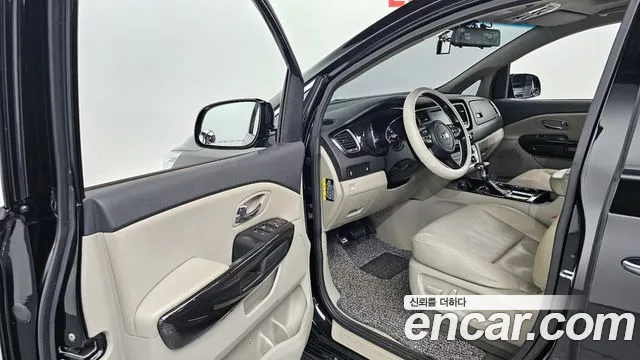 2019 Kia The New Carnival 9-Seater Prstige Sold VIN KNAMC81ABKS521898 – photo 18