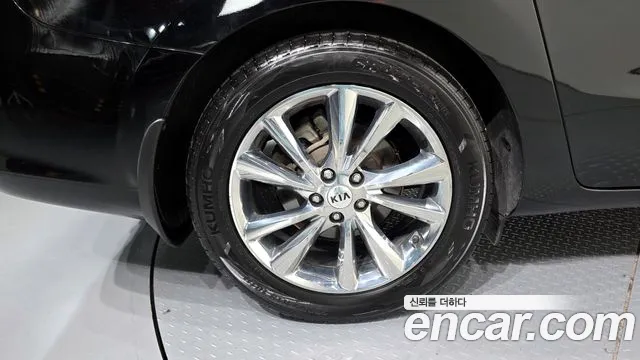 2019 Kia The New Carnival 9-Seater Prstige Sold VIN KNAMC81ABKS533366 – side profile 2019 Kia The New Carnival 9-Seater Prstige Sold VIN KNAMC81ABKS533366 – side profile