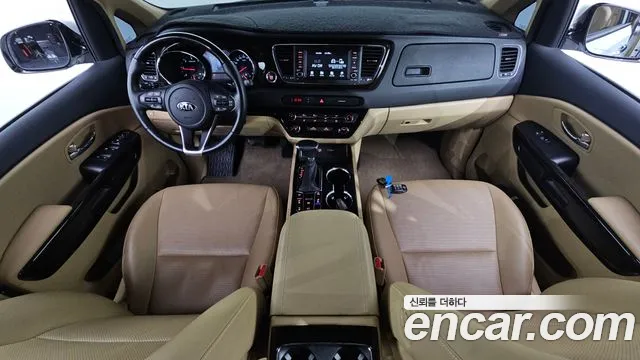 2019 Kia The New Carnival 9-Seater Prstige Sold VIN KNAMC81ABKS548239 – exterior detail