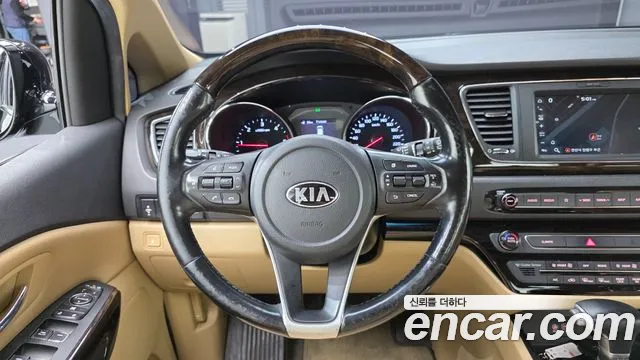 2019 Kia The New Carnival 9-Seater Prstige Sold VIN KNAMC81ABKS559665 – photo 17