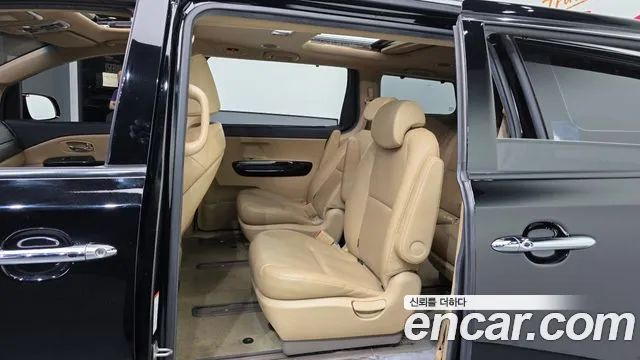 2019 Kia The New Carnival 9-Seater Prstige Sold VIN KNAMC81ABKS559665 – photo 19
