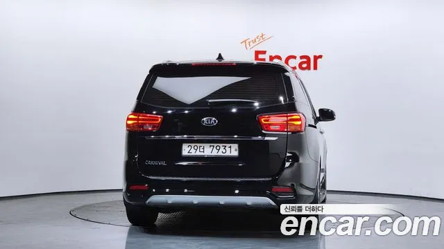 2019 Kia The New Carnival 9-Seater Prstige Sold VIN KNAMC81ABKS577997 – engine bay