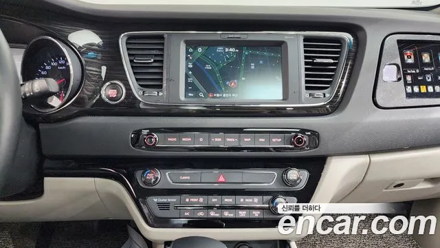 2019 Kia The New Carnival 9-Seater Prstige Sold VIN KNAMC81ABKS577997 – photo 11