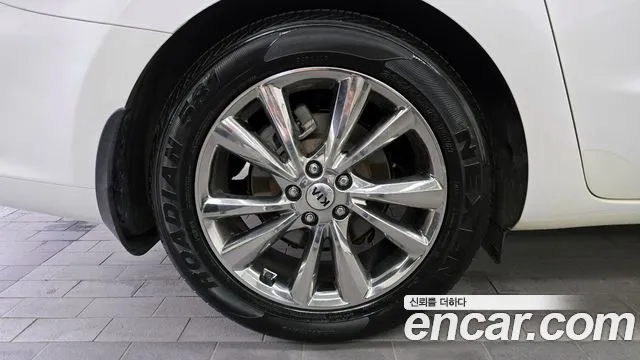2019 Kia The New Carnival 9-Seater Prstige VIN KNAMC81ABKS579243