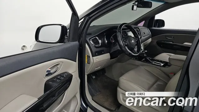 2019 Kia The New Carnival 9-Seater Prstige Sold VIN KNAMC81ABKS611008 – photo 12