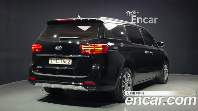 2020 Kia The New Carnival 9-Seater Prstige Sold VIN KNAMC81ABLS637189 – trunk area