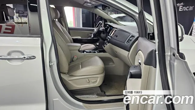 2020 Kia The New Carnival 9-Seater Prstige Sold VIN KNAMC81ABLS639858 – rear exterior