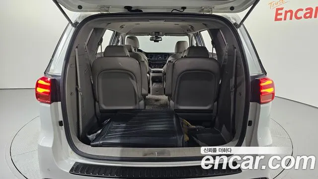 2020 Kia The New Carnival 9-Seater Prstige Sold VIN KNAMC81ABLS660975 – front exterior 2020 Kia The New Carnival 9-Seater Prstige Sold VIN KNAMC81ABLS660975 – front exterior