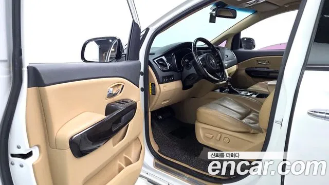 2018 Kia All New Carnival 9-Seater Noblesse Special Sold VIN KNAMD81ABJS354266 – interior seats 2018 Kia All New Carnival 9-Seater Noblesse Special Sold VIN KNAMD81ABJS354266 – interior seats