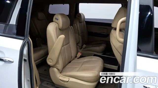 2018 Kia All New Carnival 9-Seater Noblesse Special Sold VIN KNAMD81ABJS375521 – undercarriage 2018 Kia All New Carnival 9-Seater Noblesse Special Sold VIN KNAMD81ABJS375521 – undercarriage