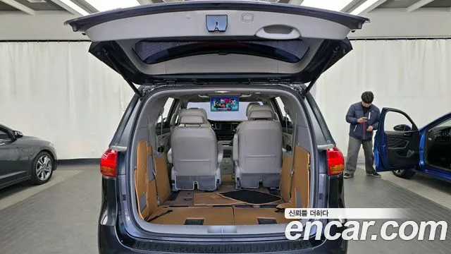 2018 Kia All New Carnival Gasoline 7-seater Limousine Sold VIN KNAME811BJS432994 – photo 17