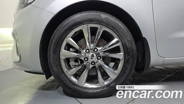 2019 Kia The New Carnival Gasoline 9-Seater Noblesse Special Sold VIN KNAME811BKS460074 – undercarriage