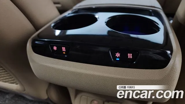 2019 Kia The New Carnival Gasoline 7-Seater Hi-Limousine Sold VIN KNAME811BKS471623 – front exterior
