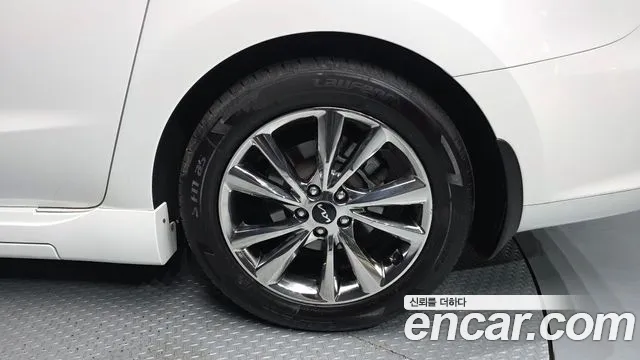 2019 Kia The New Carnival Gasoline 7-Seater Limousine Sold VIN KNAME811BKS488185 – undercarriage 2019 Kia The New Carnival Gasoline 7-Seater Limousine Sold VIN KNAME811BKS488185 – undercarriage