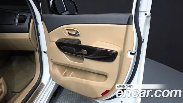 2019 Kia The New Carnival Gasoline 7-Seater Limousine Sold VIN KNAME811BKS488185 – photo 16 2019 Kia The New Carnival Gasoline 7-Seater Limousine Sold VIN KNAME811BKS488185 – photo 16