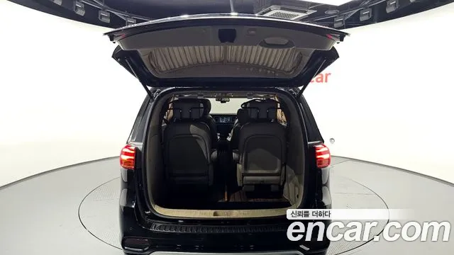 2019 Kia The New Carnival Gasoline 9-seater Limousine(Special vehicle) Sold VIN KNAME811BKS508398 – trunk area