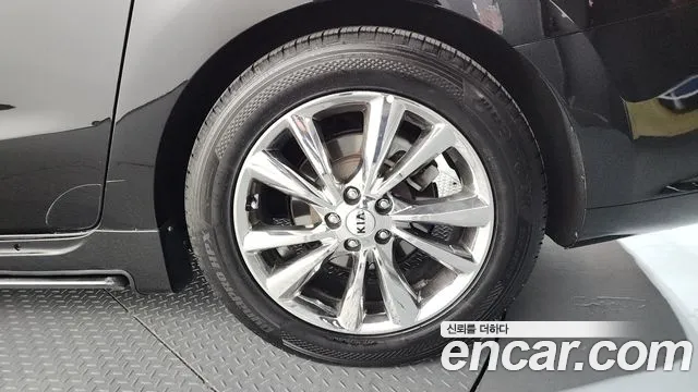 2019 Kia The New Carnival Gasoline 9-Seater Hi-Limousine Sold VIN KNAME811BKS541108 – photo 21