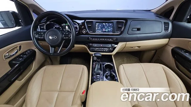 2019 Kia The New Carnival Gasoline 7-Seater Limousine Sold VIN KNAME811BKS547148 – front exterior