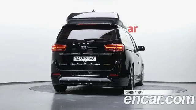 2019 Kia The New Carnival Gasoline 7-Seater Hi-Limousine Sold VIN KNAME811BKS549646 – interior seats