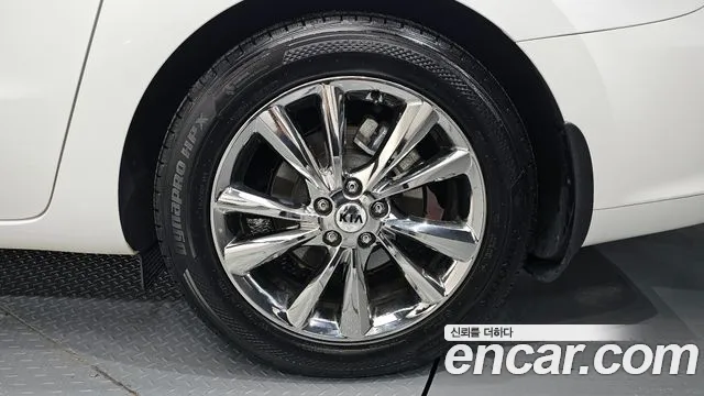 2019 Kia The New Carnival Gasoline 7-Seater Limousine Sold VIN KNAME811BKS575764 – photo 14