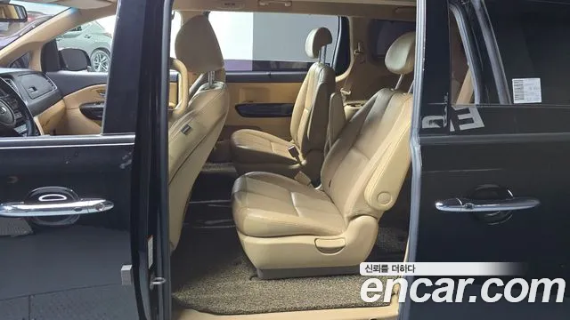 2019 Kia The New Carnival Gasoline 9-Seater Noblesse Special Sold VIN KNAME811BKS603434 – trunk area 2019 Kia The New Carnival Gasoline 9-Seater Noblesse Special Sold VIN KNAME811BKS603434 – trunk area