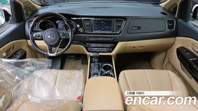 2020 Kia The New Carnival Gasoline 7-Seater Limousine Sold VIN KNAME811BLS657715 – engine bay