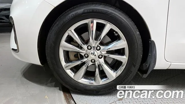 2020 Kia The New Carnival Gasoline 7-Seater Limousine Sold VIN KNAME811BLS657715 – photo 13