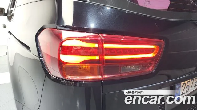 2020 Kia The New Carnival Gasoline 7-Seater Limousine VIN KNAME811BLS670372