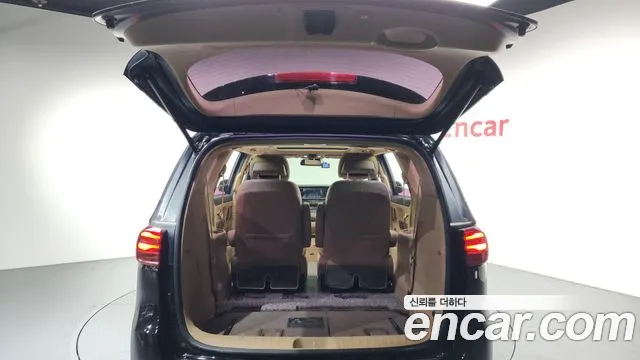 2020 Kia The New Carnival Gasoline 7-Seater Limousine Sold VIN KNAME811BLS670372 – photo 14